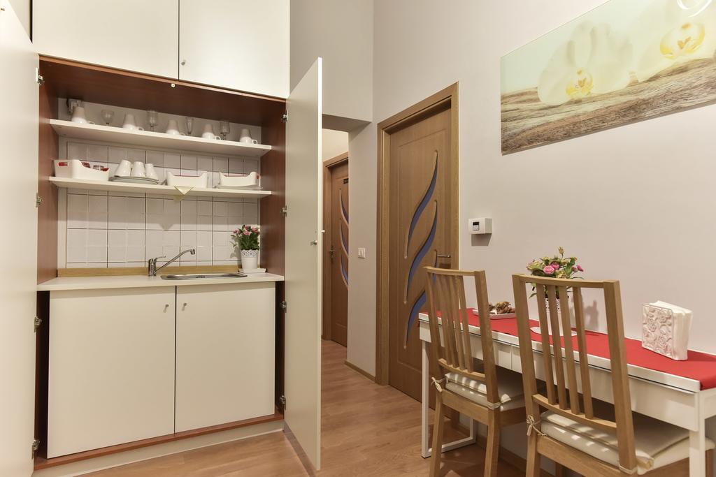 Claudia Suites Roma Ngoại thất bức ảnh