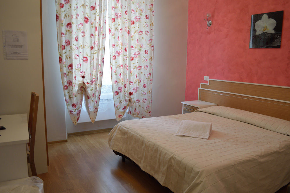 Claudia Suites Roma Ngoại thất bức ảnh